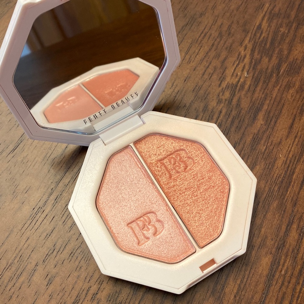 Fenty beauty highlighter